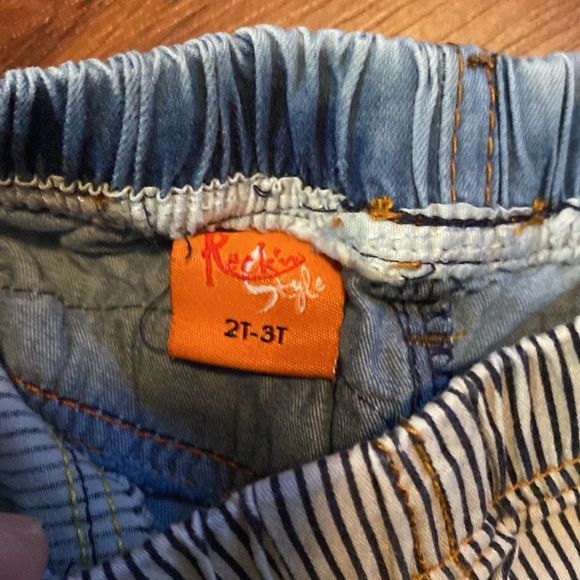 Unique Pair of Boys Appliquéd Denim Shorts - Picture 5 of 5